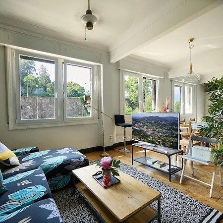 Spacious In The Hall Area